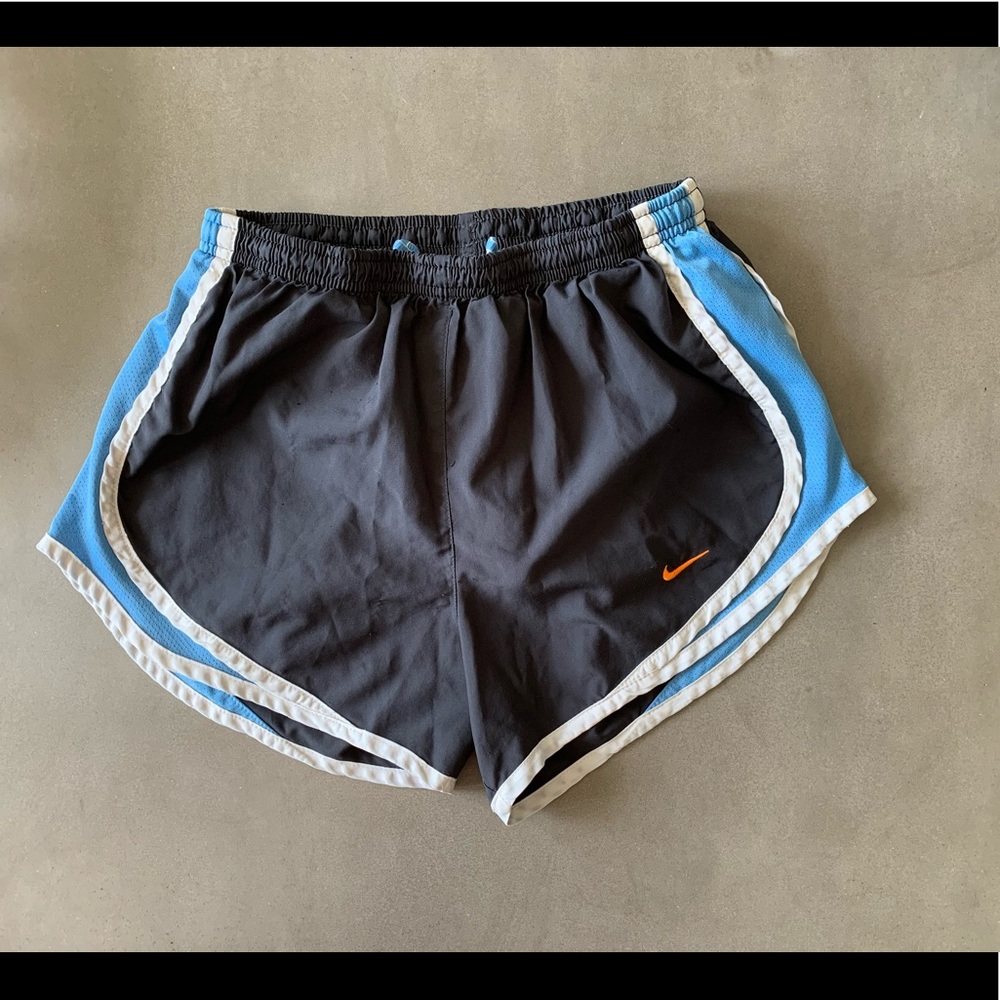 Nike - women’s athletic shorts - size XS
